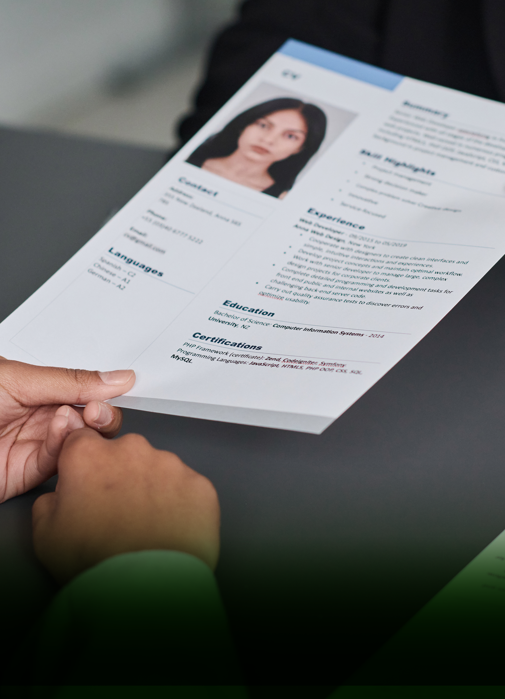 Olvídate de revisar cientos de currículums.